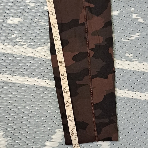 LULULEMON Fast and Free Tight II - Picture 12 of 14